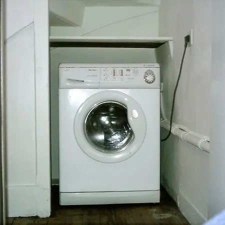 L' établissement APPARTEMENTS DESIGN , vous propose 4 appartements neufs avec services , lits faits à votre arrivée , serviettes de toilette , ménage, Wifi , en hyper centre , Vue mer à 200m , tout est accessible à pied Dieppe Esterno foto