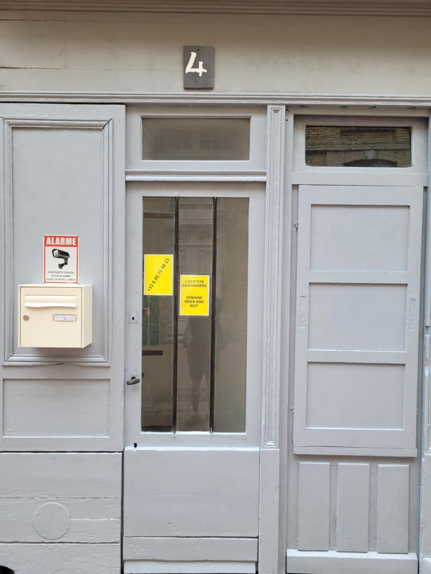 L' établissement Design , Vous Propose 4 Neufs Avec Services , Lits Faits à Votre Arrivée , Serviettes De Toilette , Ménage, Wifi , En Hyper Centre , Vue à 200m , Est Accessible à Pied * Dieppe