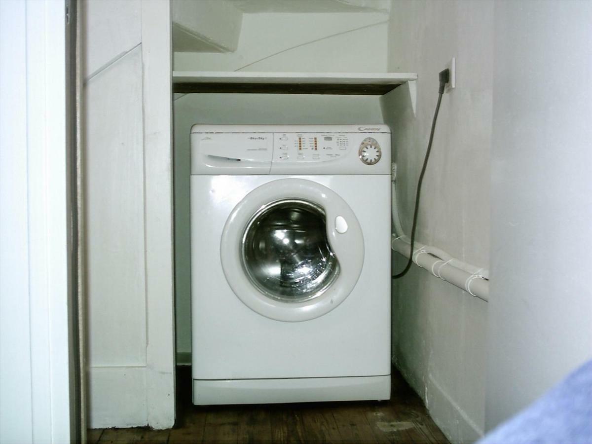 L' établissement Design , Vous Propose 4 Neufs Avec Services , Lits Faits à Votre Arrivée , Serviettes De Toilette , Ménage, Wifi , En Hyper Centre , Vue à 200m , Est Accessible à Pied Dieppe