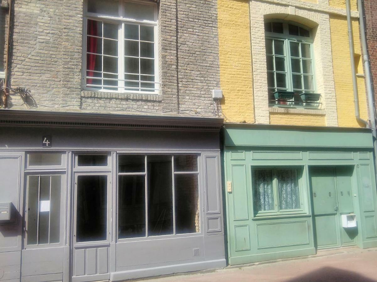 Appartement L' établissement Design , Vous Propose 4 Neufs Avec Services , Lits Faits à Votre Arrivée , Serviettes De Toilette , Ménage, Wifi , En Hyper Centre , Vue à 200m , Est Accessible à Pied *